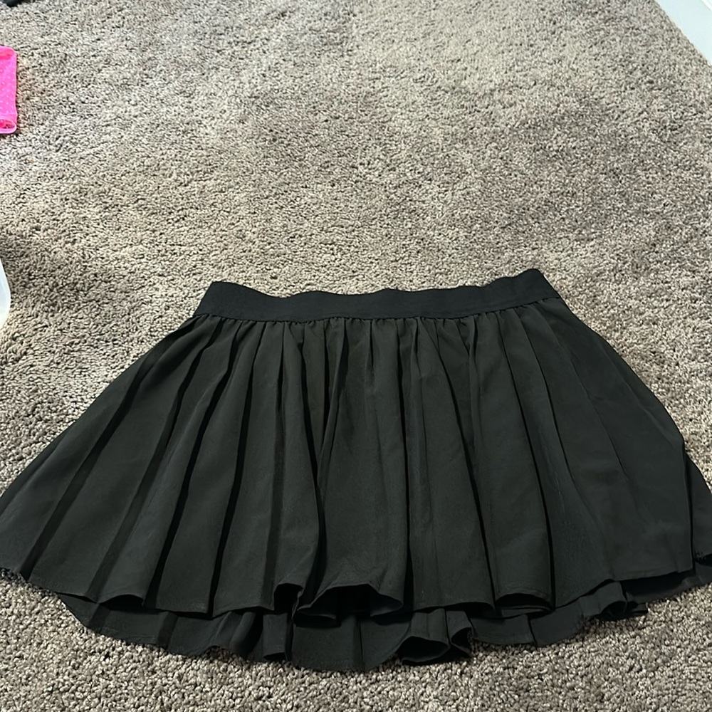Black skirt